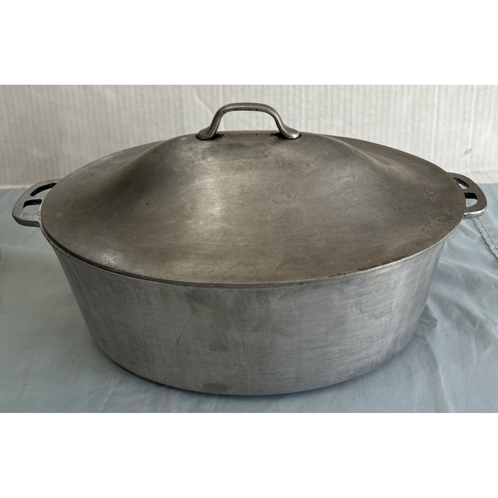 Vintage Master Maid Cast Aluminum Oval Dutch Oven Roaster w/Lid Made In USA - Picture 1 of 11